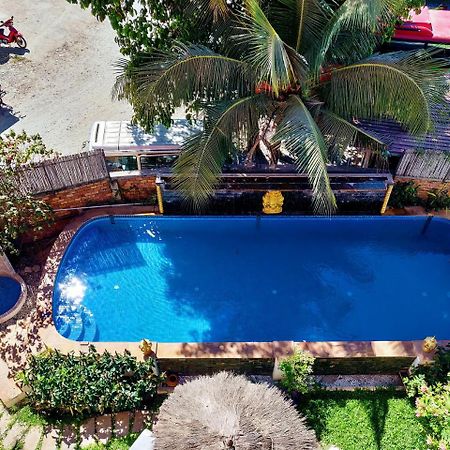 The Cashew Nut Villas Siem Reap Exterior photo