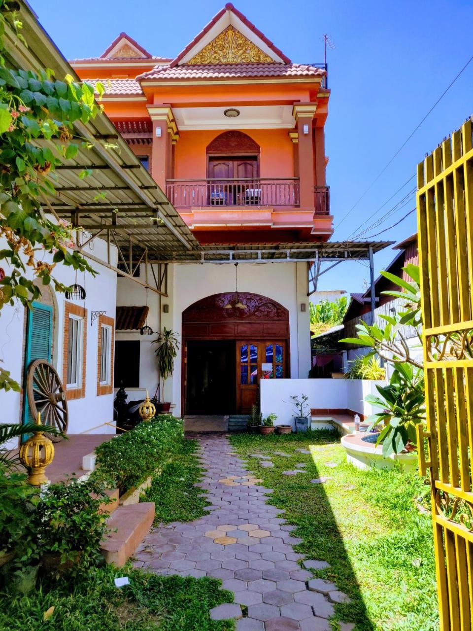 The Cashew Nut Villas Siem Reap Exterior photo