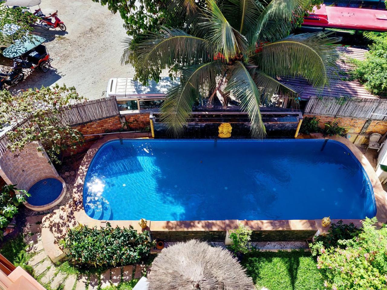 The Cashew Nut Villas Siem Reap Exterior photo