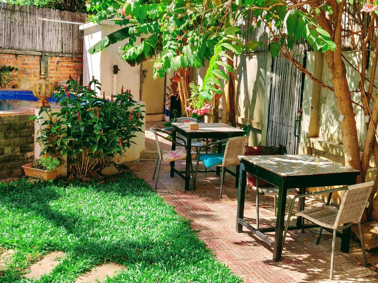 The Cashew Nut Villas Siem Reap Exterior photo
